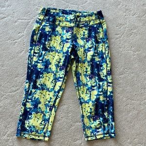 Tek Gear colorful capri leggings